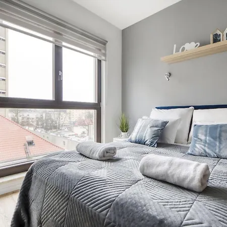 Night Metro Plocka Apartment Warsaw