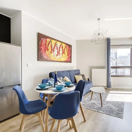 Night Metro Plocka Apartment Warsaw